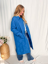 Afbeelding in Gallery-weergave laden, Long Padded Jacket - blue
