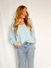 Afbeelding in Gallery-weergave laden, Bibi Sweater - light blue
