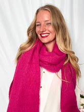 Afbeelding in Gallery-weergave laden, Plain Knitted Scarf - fuchsia
