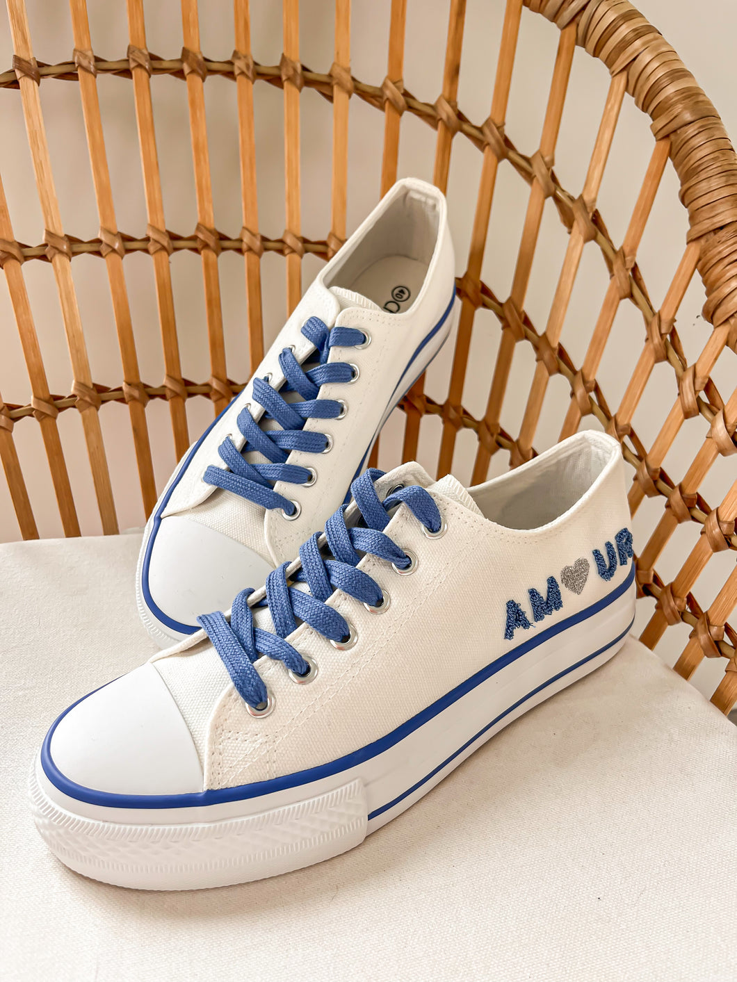 Amour Sneakers - white/blue