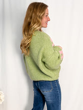 Afbeelding in Gallery-weergave laden, Oversized Flower Sweater - green/pink
