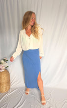 Afbeelding in Gallery-weergave laden, Knitted Maxi Skirt - blue
