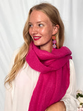 Afbeelding in Gallery-weergave laden, Plain Knitted Scarf - fuchsia
