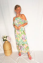 Afbeelding in Gallery-weergave laden, Cold Shoulder Maxi Dress - green
