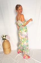 Afbeelding in Gallery-weergave laden, Cold Shoulder Maxi Dress - green
