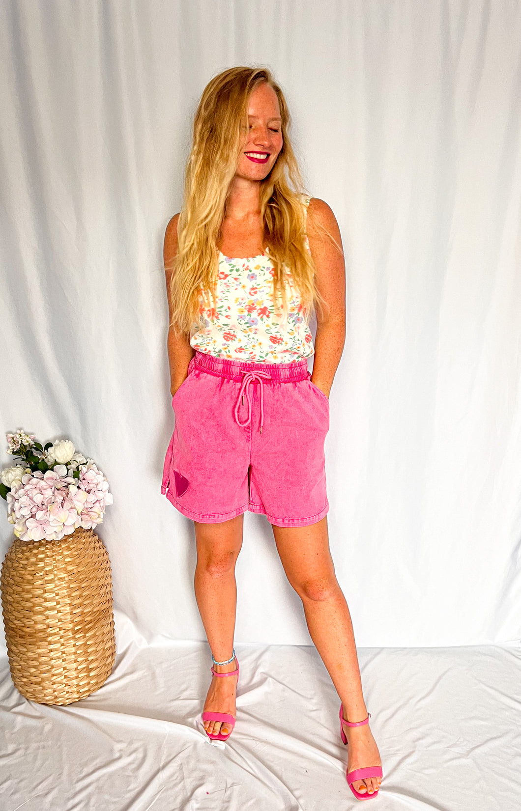 Barbie Vibes Shorts - pink