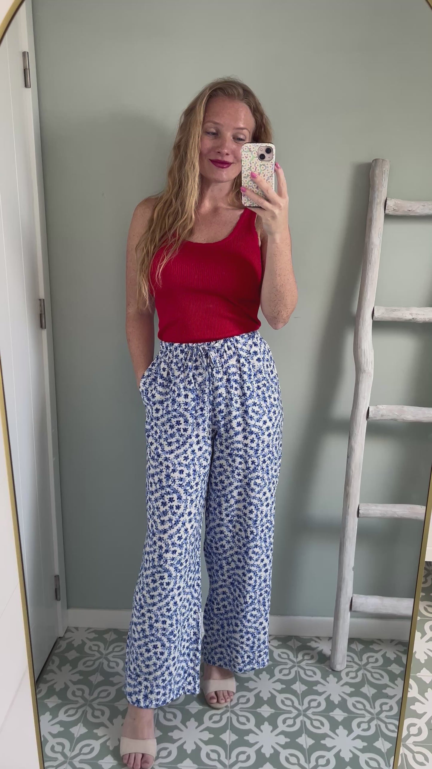 Loose Floral Pants - blue