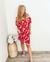Afbeelding in Gallery-weergave laden, Aubrey Off Shoulder Dress - red
