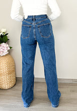 Afbeelding in Gallery-weergave laden, Lore&#39;s Wide Leg Jeans
