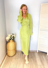 Afbeelding in Gallery-weergave laden, Pleated Maxi Dress -lime green

