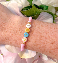 Afbeelding in Gallery-weergave laden, Personalized Name Bracelet - natural stone
